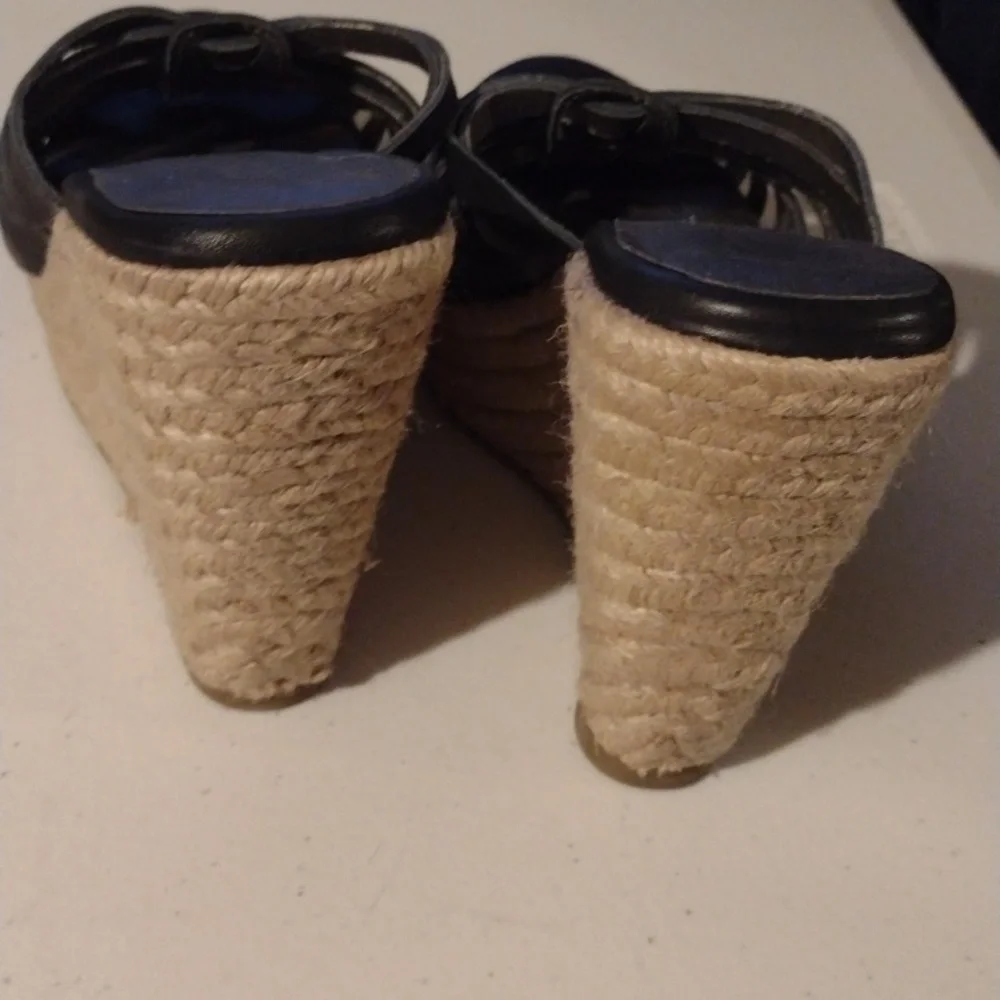 ME Too slip on espadrilles size 9.5  wedge black Navy Blue Sandals